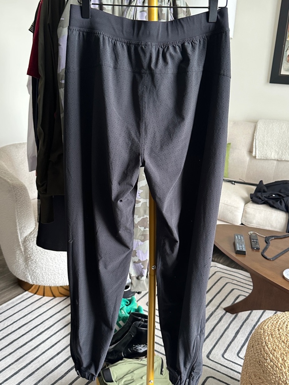 Lululemon pants size 6